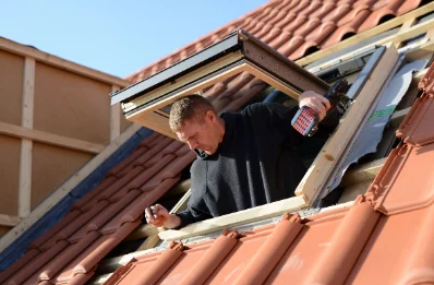 Pose de fenêtres de toit Velux à Levainville